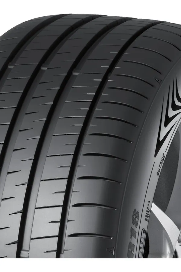 Dunlop SP Sport Maxx 060+ 215/55 R17 94Y
